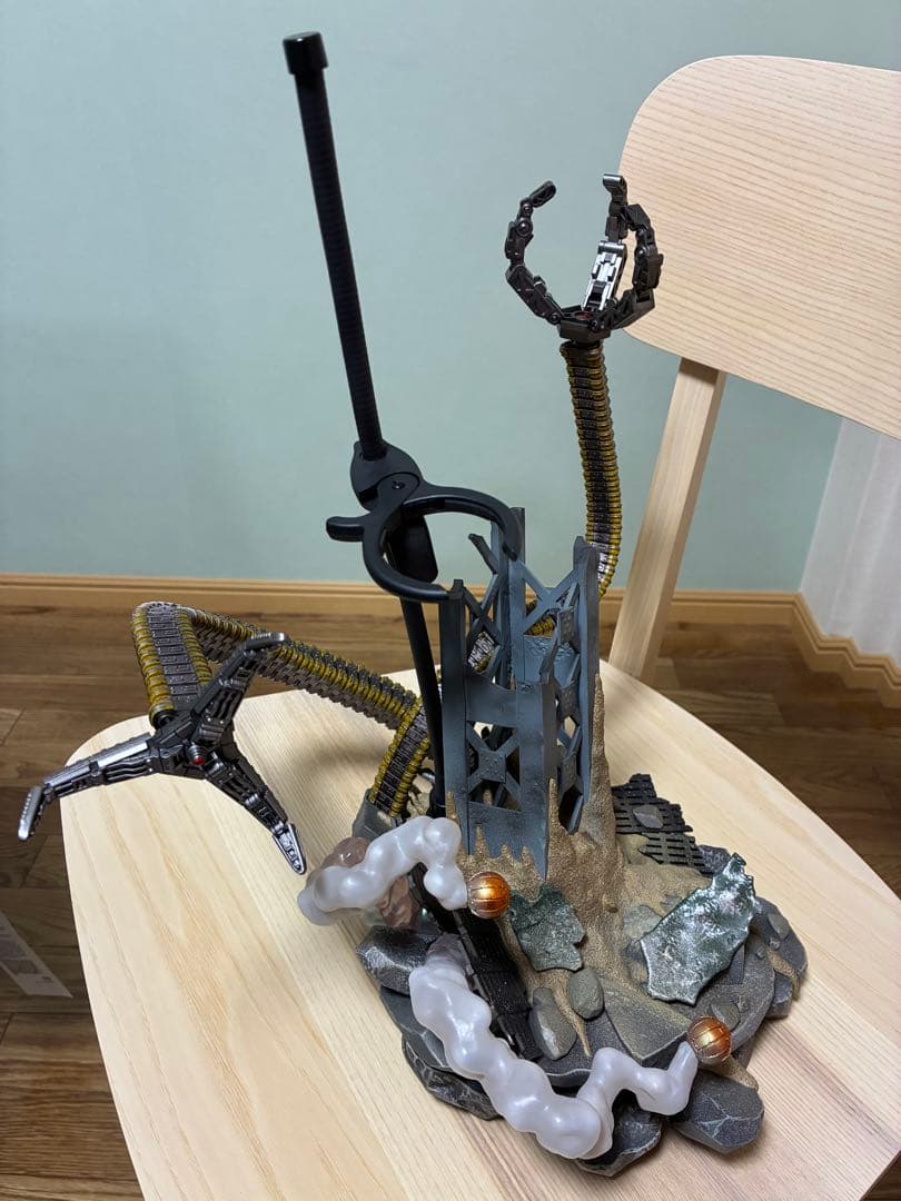 ホットトイズ　スパイダーマン　台座