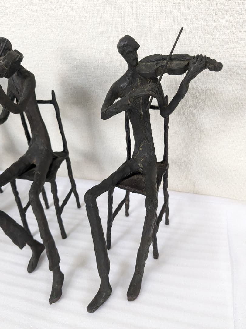 ブロンズ置物 キム・ボーン BURN 演奏者 バイオリン チェロ