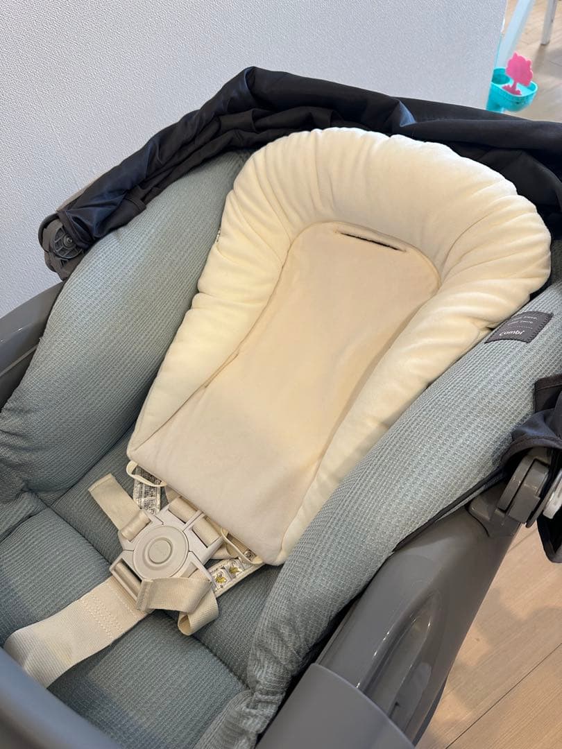 美品　ネムリラ　AUTO SWING ハイローチェア