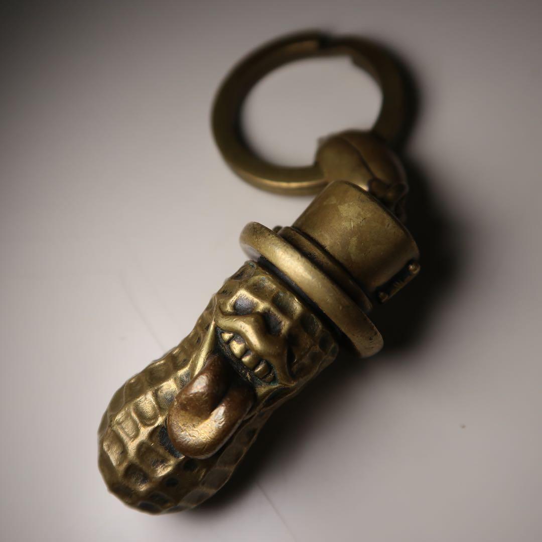 r*i様 Peanuts & Co ヤチマタ ベロ キーホルダー