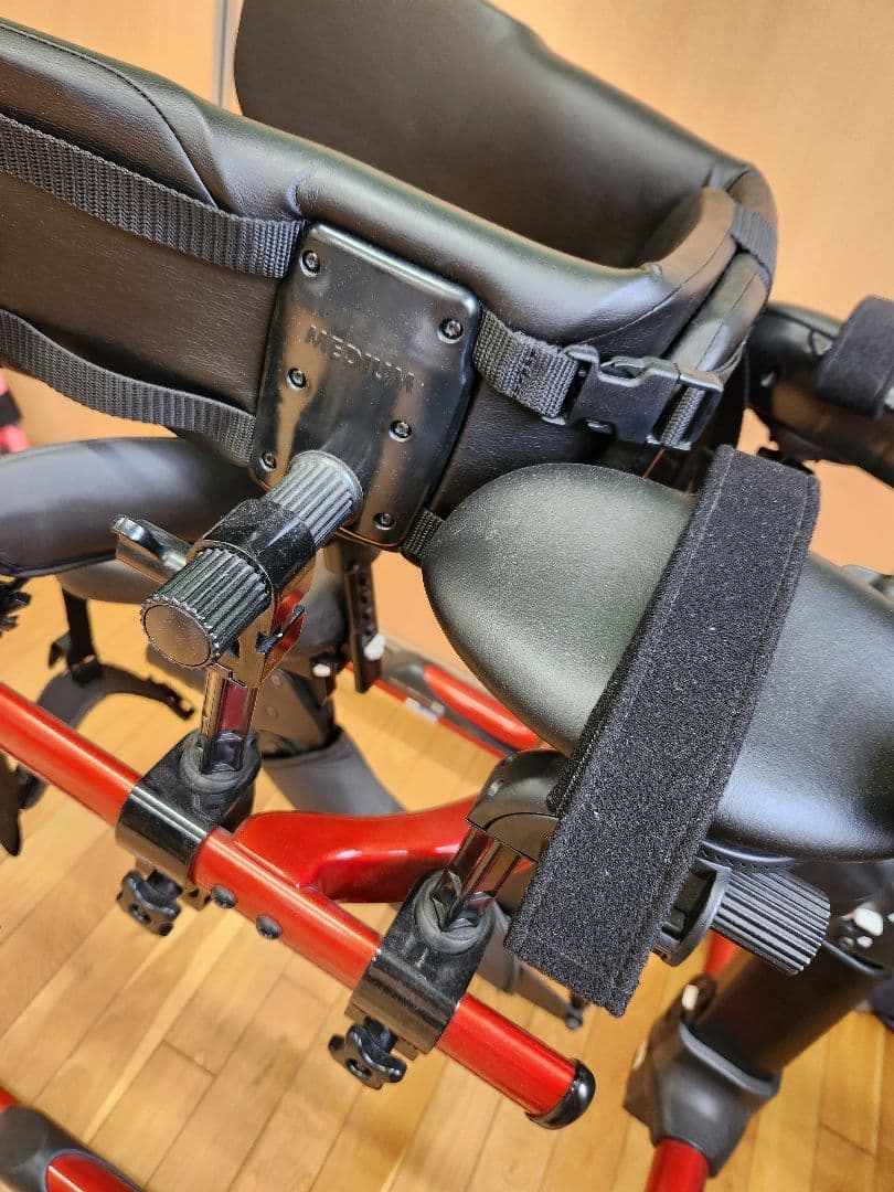 障害児 歩行器 リフトンペーサー