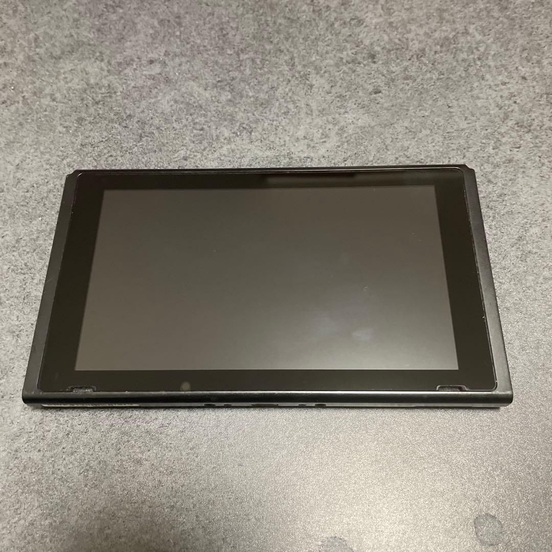 Nintendo Switch Joy-Conなし(本体のみ)