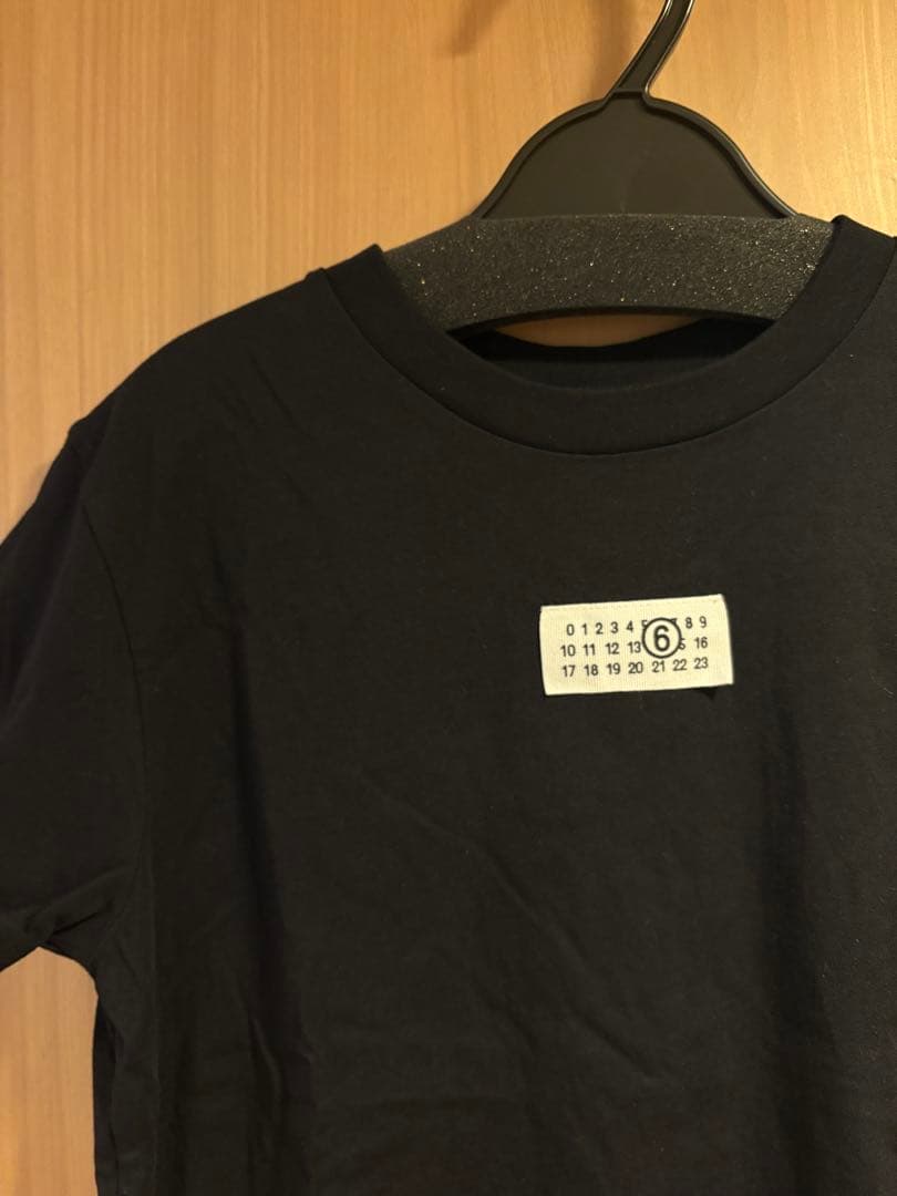 【専用出品】MM6 / カレンダータグTシャツ　黒