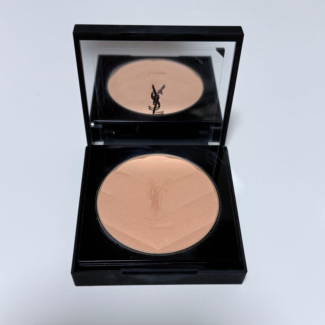 YSL オールアワーズ ハイパープレストパウダー