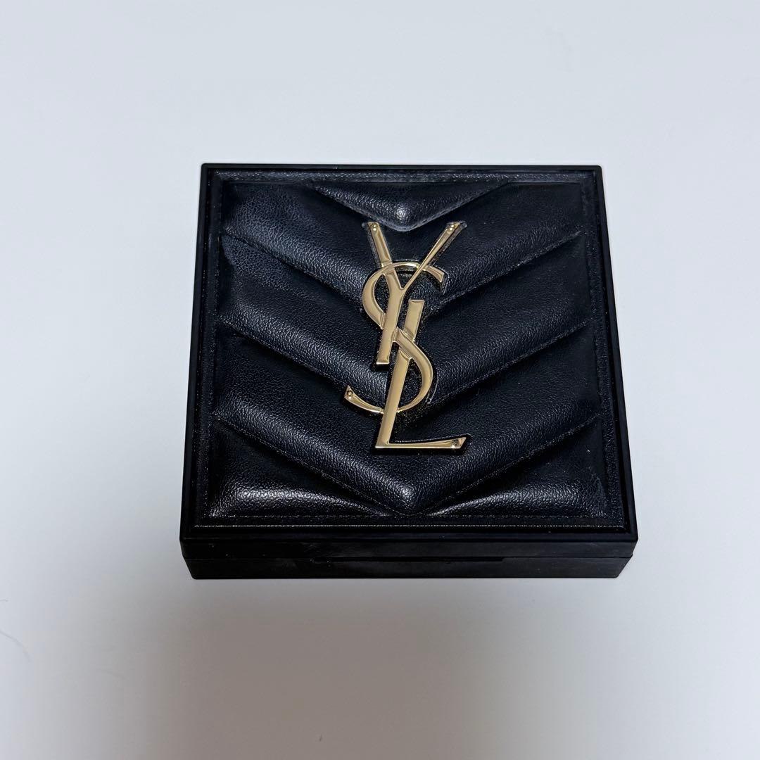 YSL オールアワーズ ハイパープレストパウダー