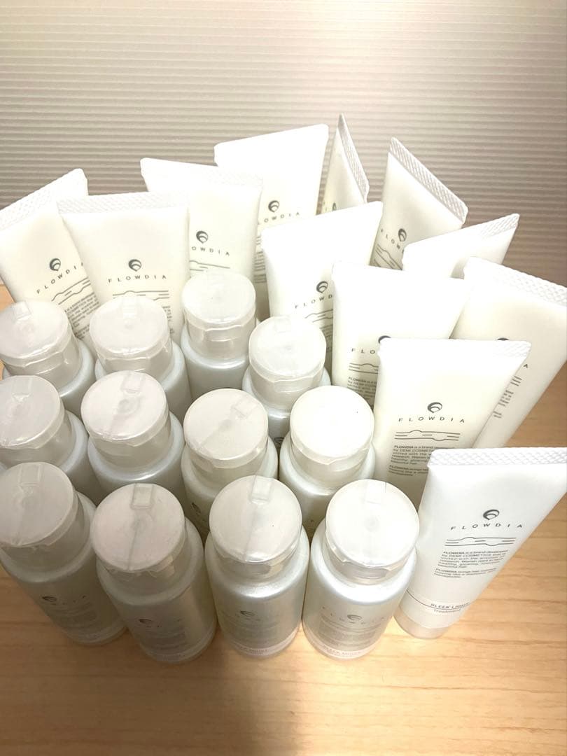 フローディア　ミニシャンプー&トリートメント　まとめ売り