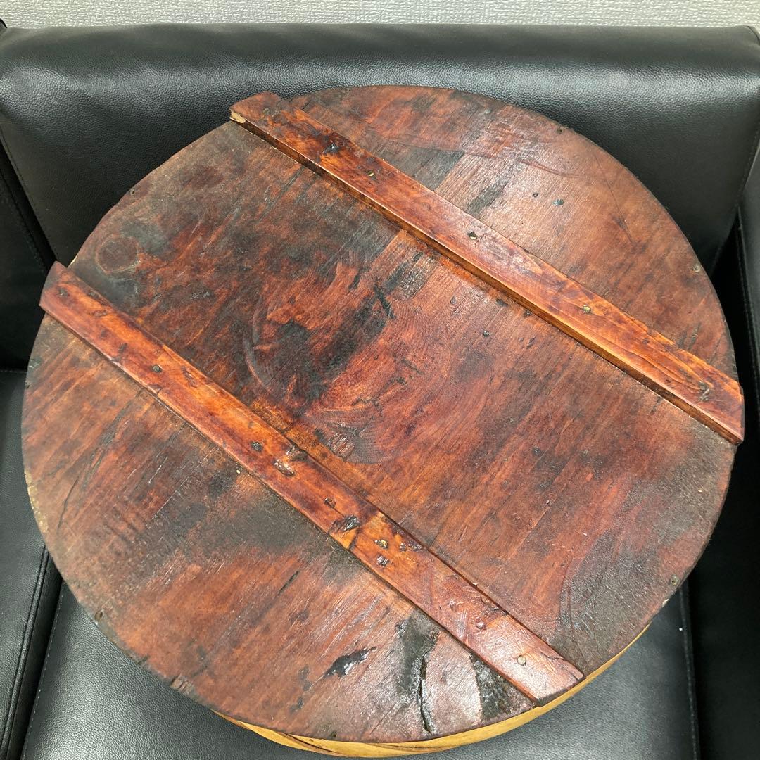 漆塗り桶　蓋付き