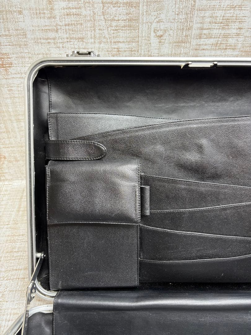 ゼロハリバートン　アルミアタッシュケース　E4-SI4elite