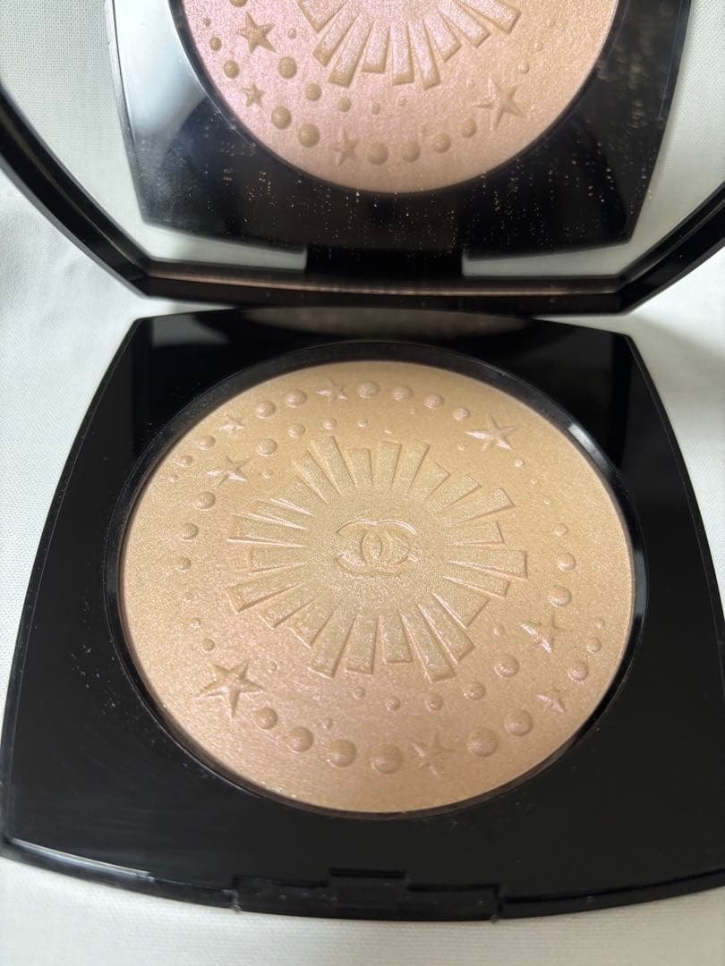 シャネル ナチュラルイルミナティングパウダー ダイヤモンドダスト 15g