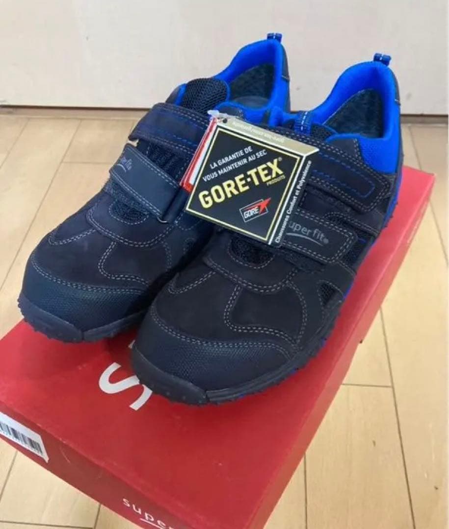 新品　タグ付き　スーパーフィット　ゴアテックス 39 足育