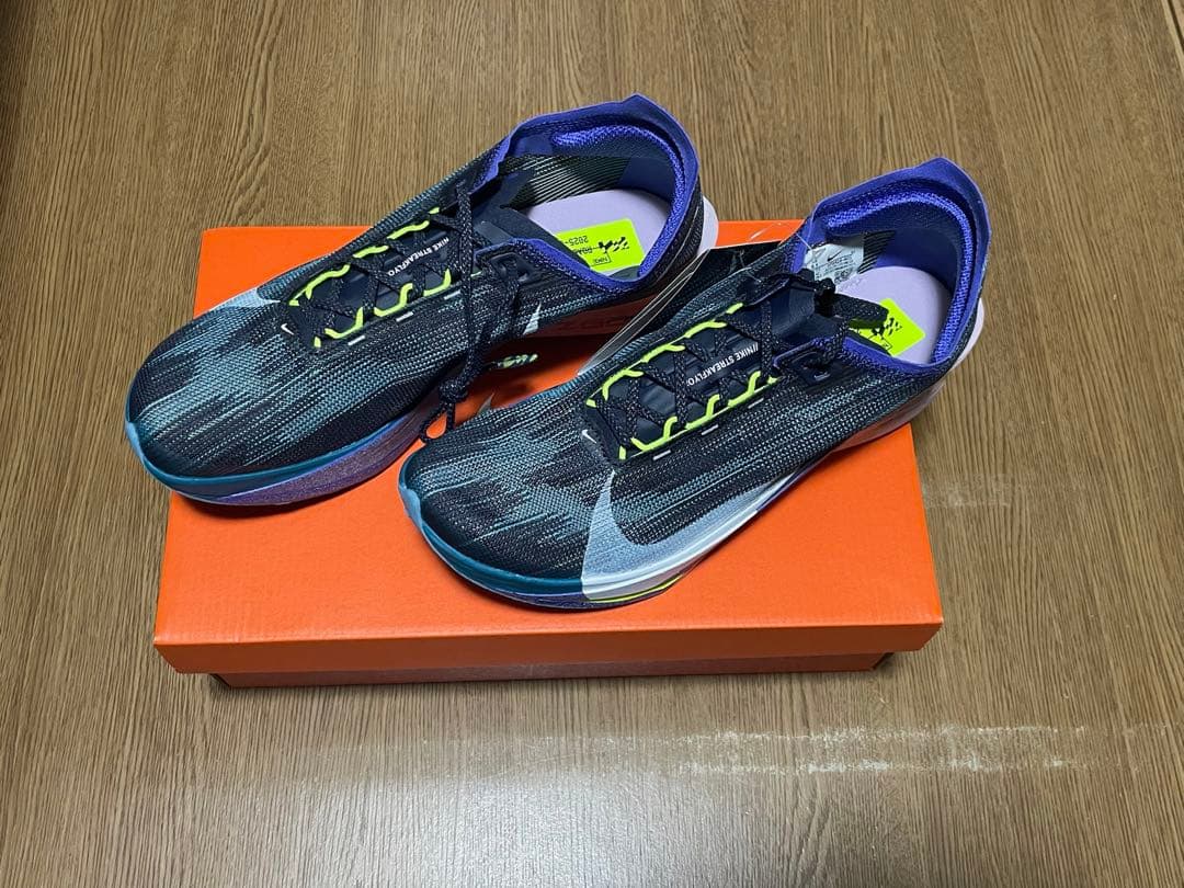 新品未使用 ナイキ ストリークフライ2 25.5cm