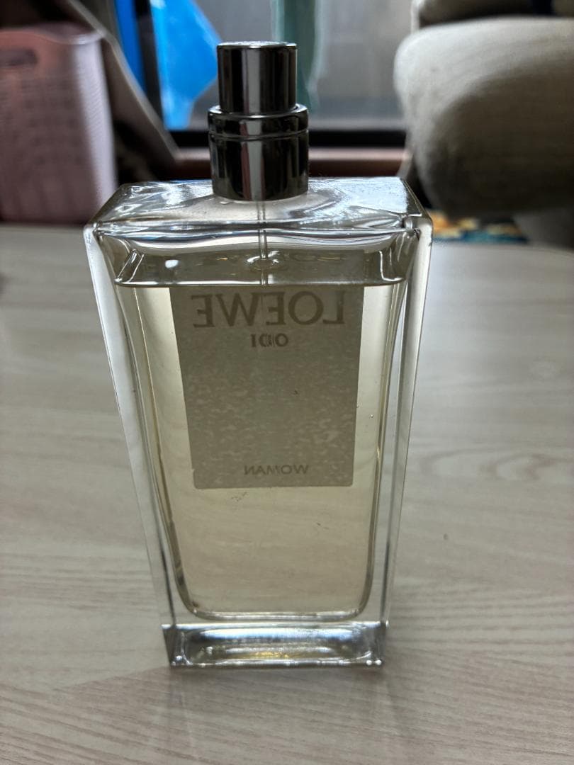 LOEWE　００１　WOMAN　（ほぼ満タン100ml）