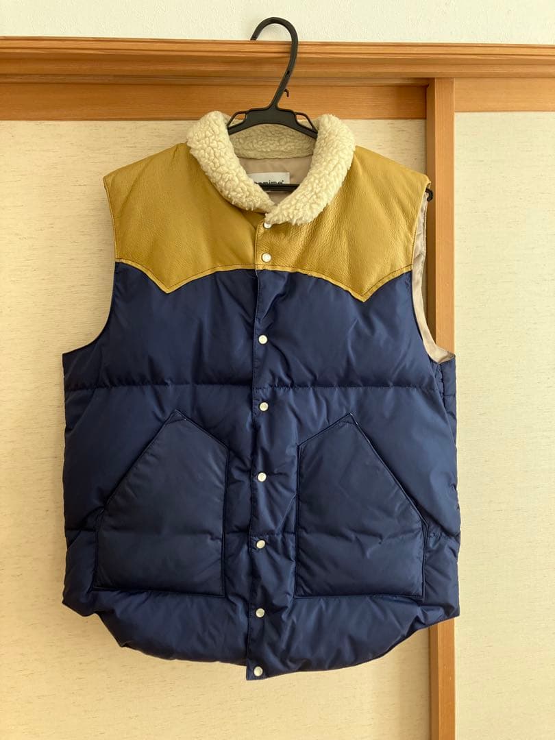 Denime レザー切り替えボアダウンベスト　ネイビー✖️ベージュ