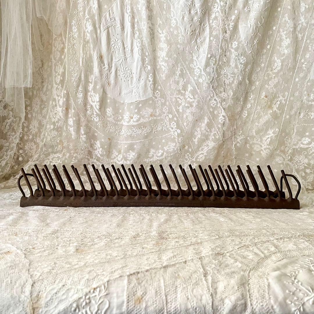 アイアン製ディッシュラック　皿立て　プレートホルダー　フランスアンティーク