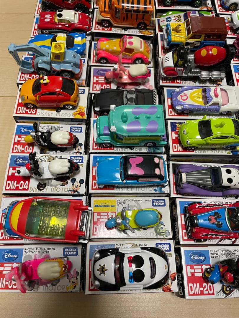 ディズニートミカ　タカラトミー ディズニーモータース 43台セット