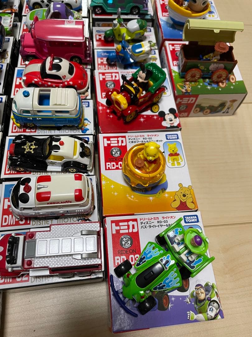 ディズニートミカ　タカラトミー ディズニーモータース 43台セット