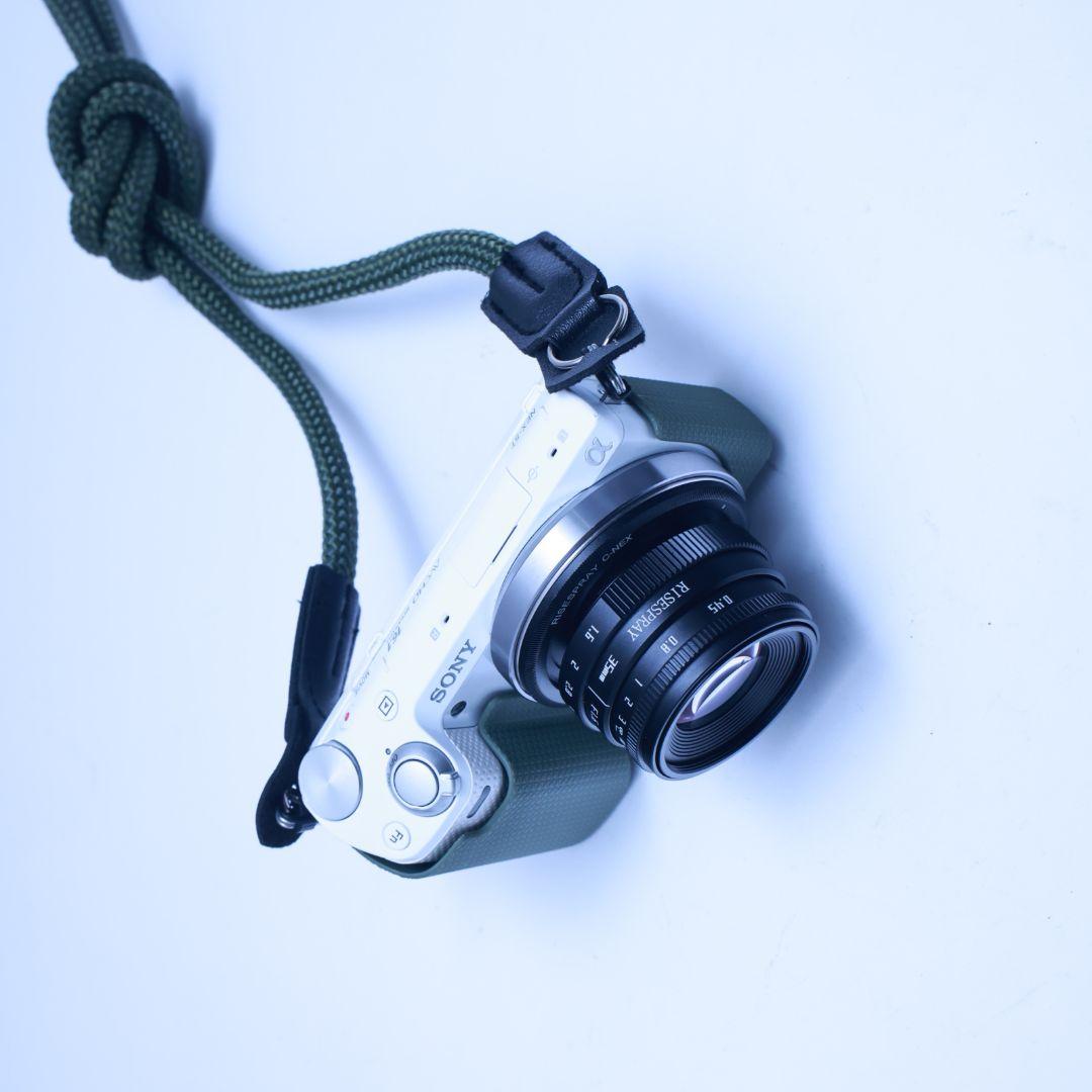 SONY NEX-5T ボディ　単焦点レンズ　バッテリー充電器