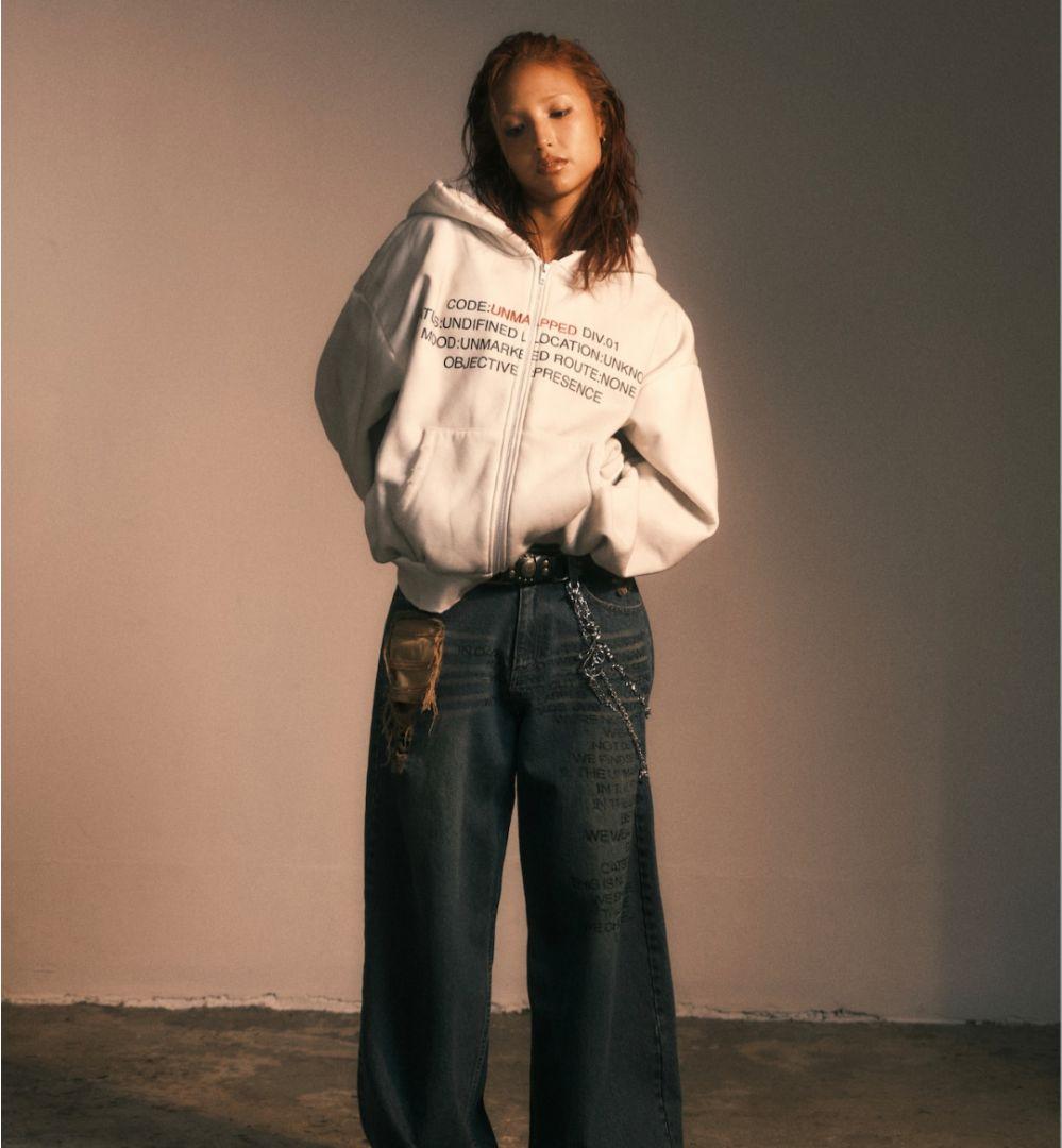 UNMAPPED　Dust fade hoodie / wht