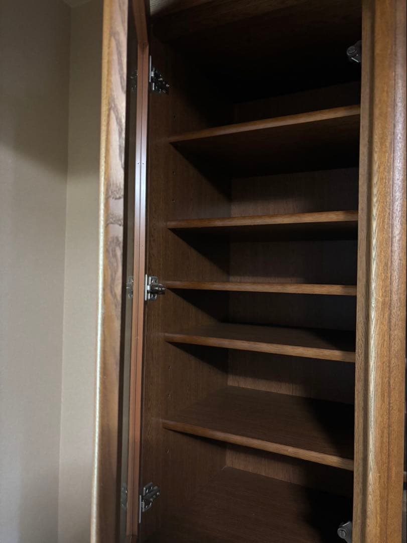 木製 ガラス扉 食器棚