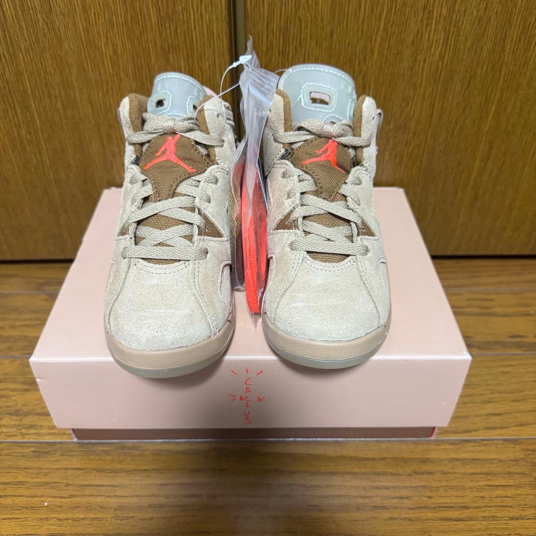キッズ Air Jordan 6 x Travis Scott ジョーダン ナイ