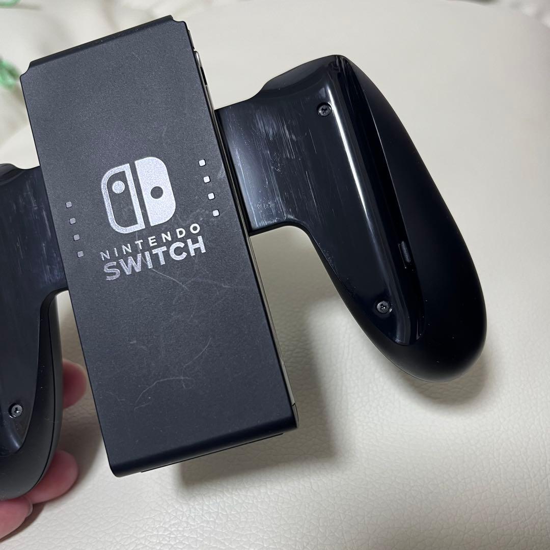 Nintendo Switch 本体　あつまれ どうぶつの森　【国内公式品】