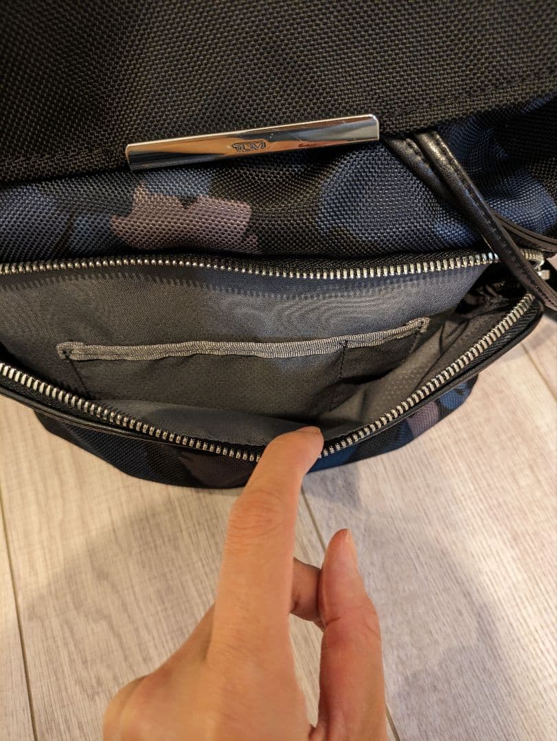 【美品】リュック　ビジネス　お出かけ　フォーマル　PC収納