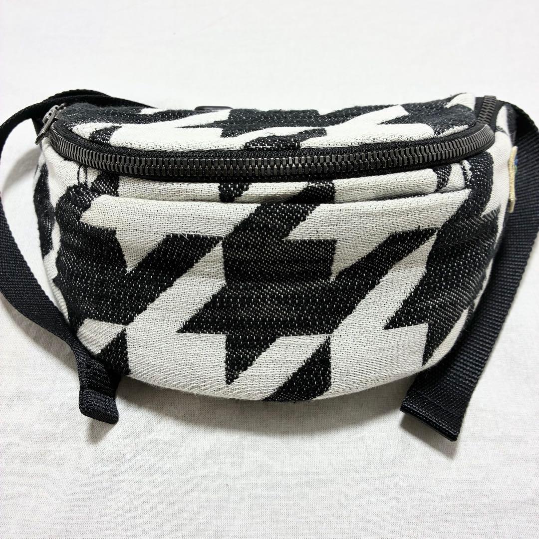 artipoppe/アーティポッペ　マジックベルトバッグ ツイード BW