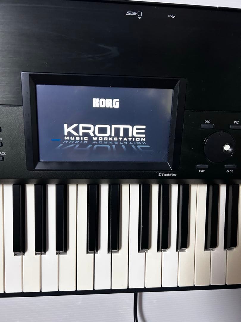 KORG KROME 88鍵盤 シンセサイザー　アダプター付き