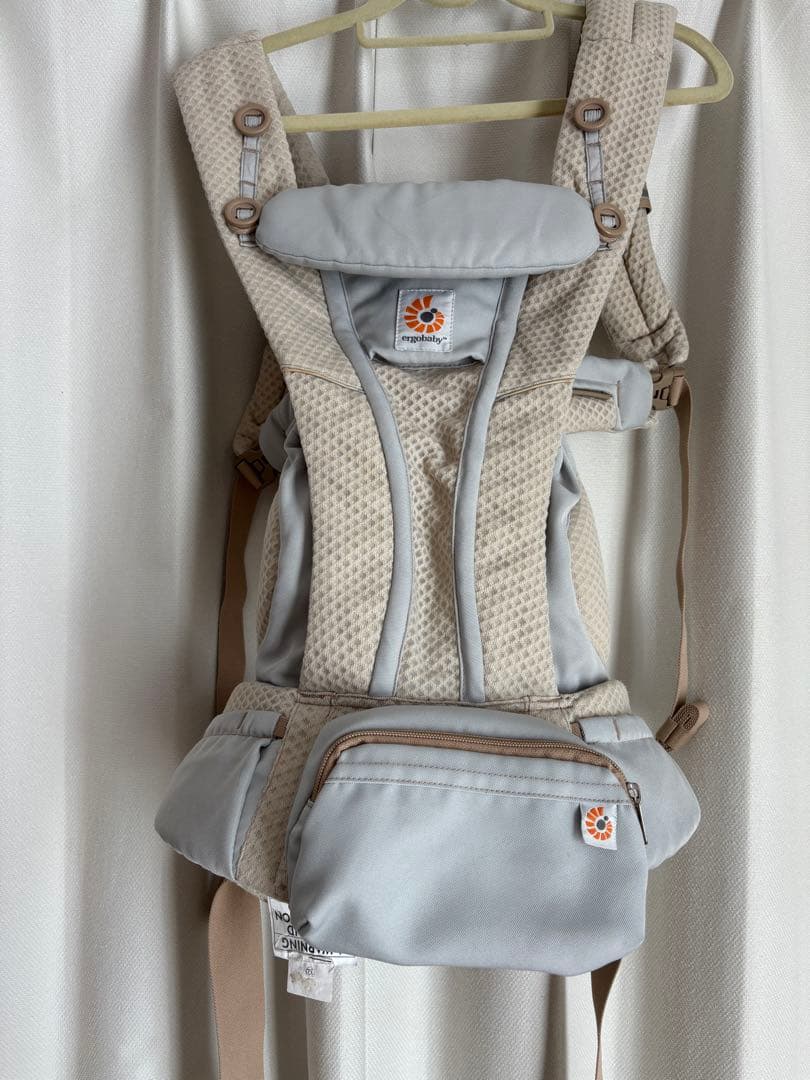 エルゴ　抱っこ紐　オムニブリーズ　サンドベージュ