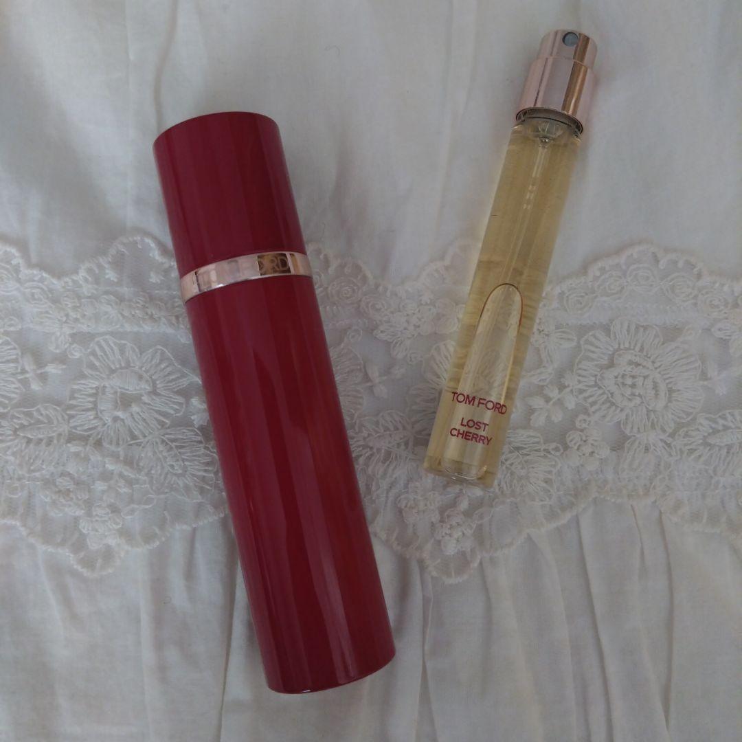 【新品未使用】トムフォード　香水　ロストチェリー　オードパルファム