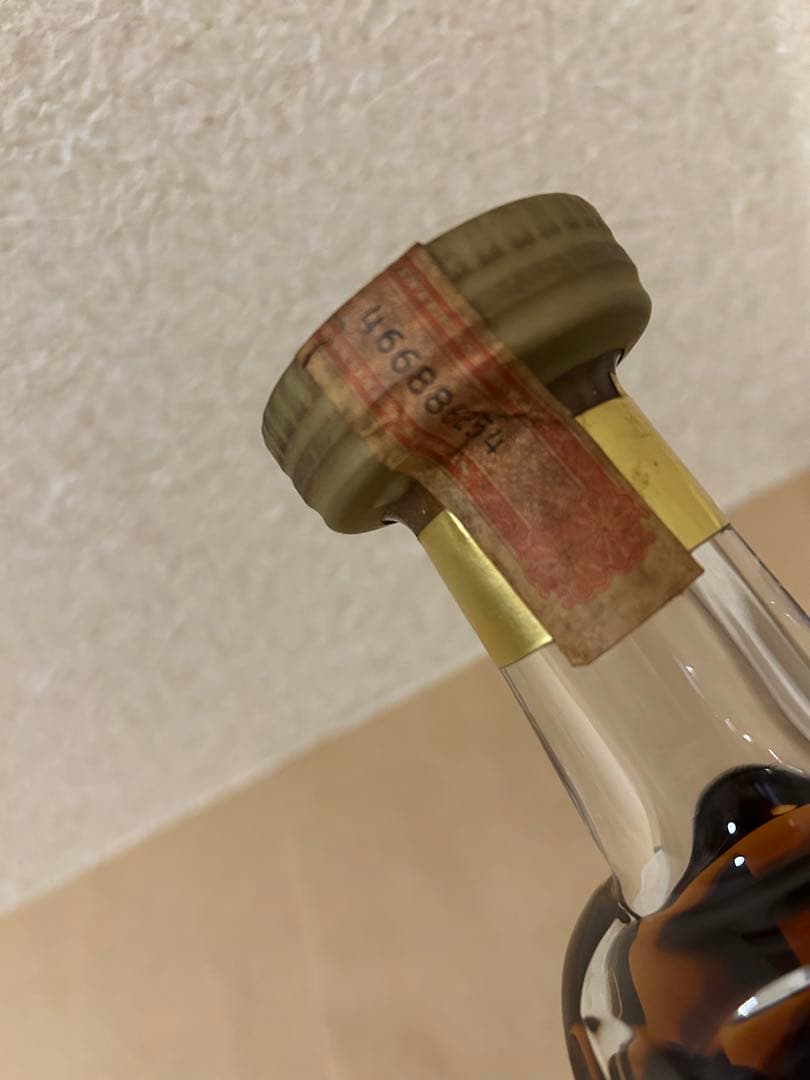 Camus V.O.C. ブランデー バカラ　クリスタルボトル