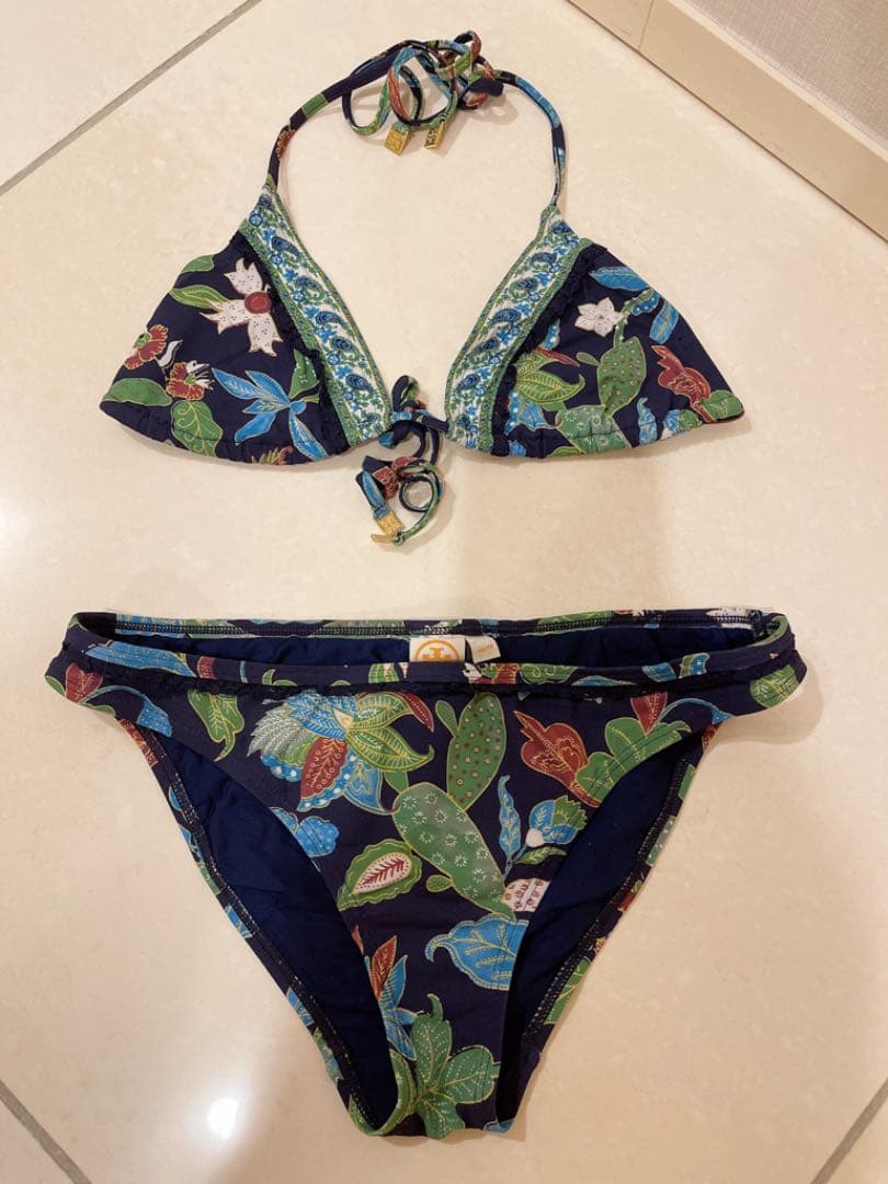 Tory burch トリーバーチ　水着 ビキニ 花柄。極美品