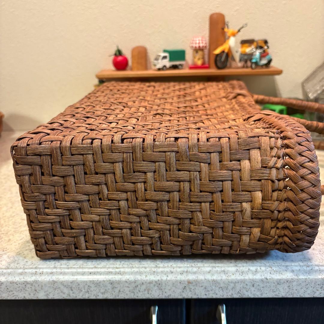 国産　山葡萄　手編み　かごバッグ①