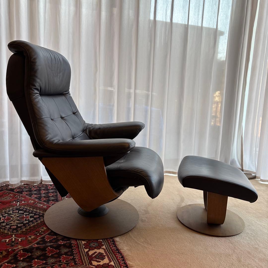 カリモク　THE FIRST