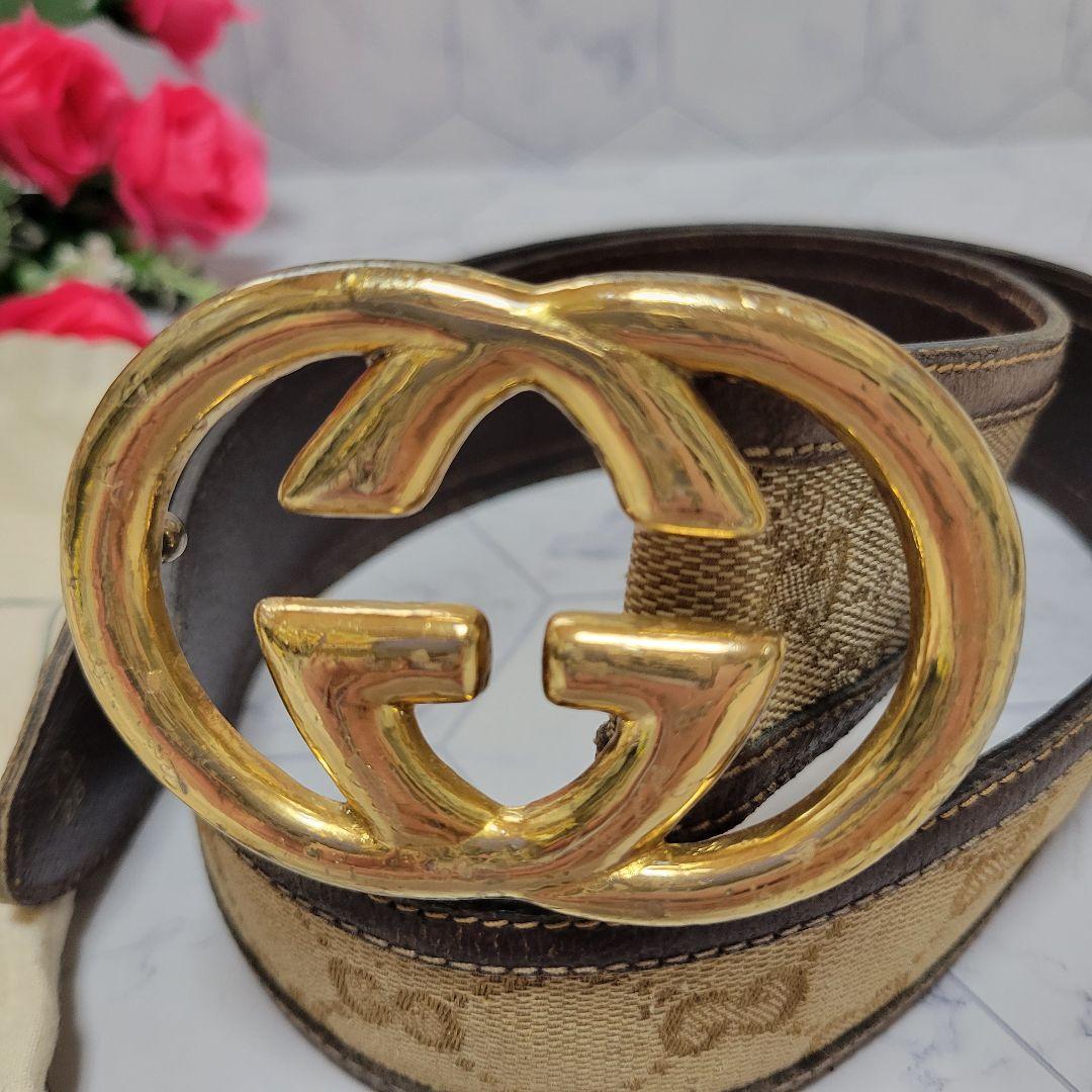 GUCCI　総柄　GCロゴ　ゴールドバックル　ベルト　スーツ　パンツに