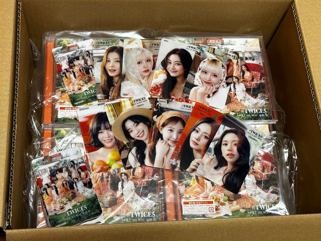 TWICE TWICE5 通常盤　シリアルなし　タワレコ特典付き　37枚
