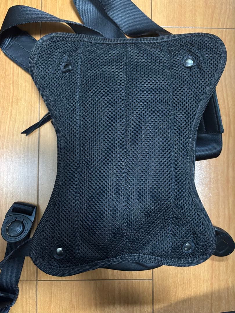 クシタニ　2WAY LEG BAGII 2ウェイレッグバッグ2　牛革本皮（黒）