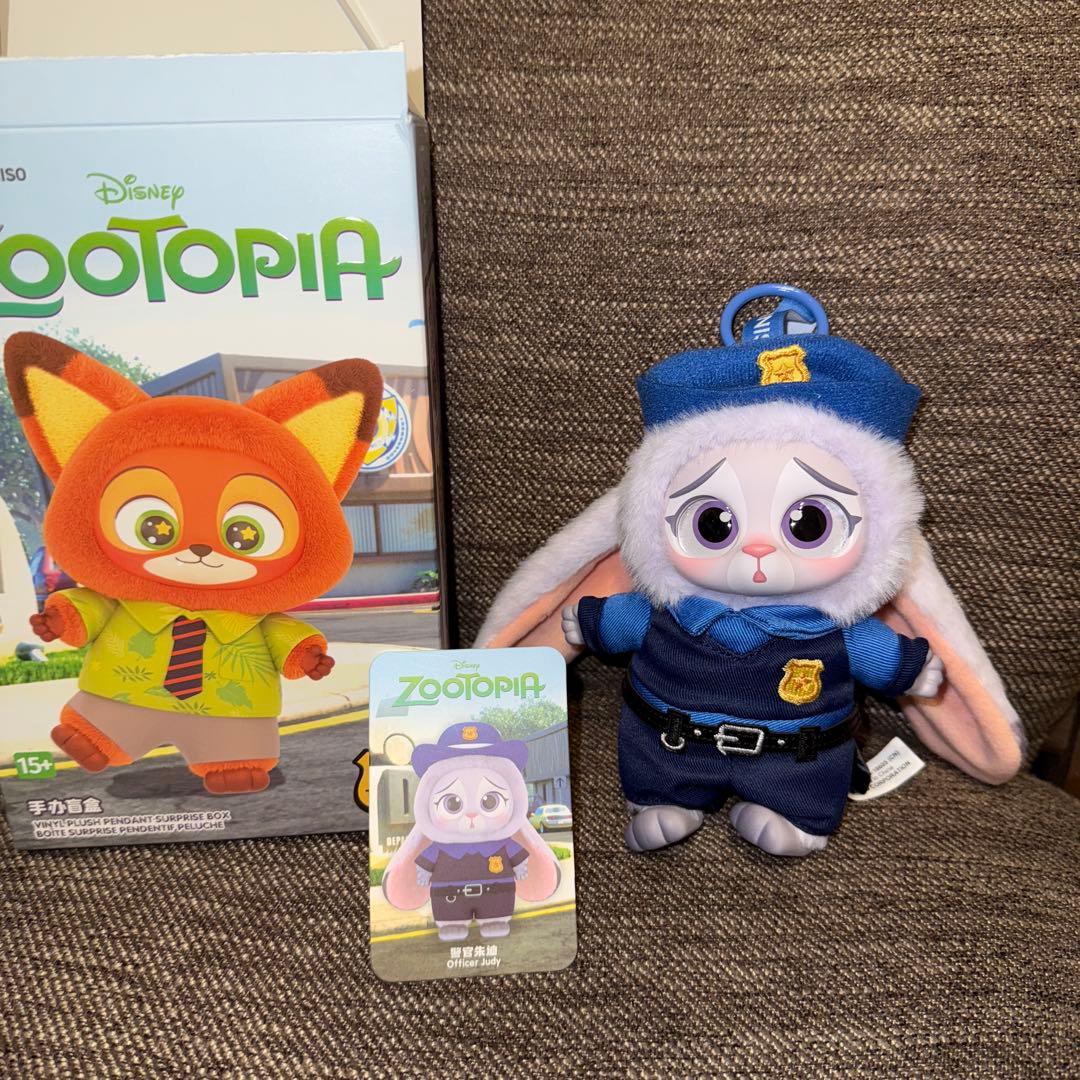 MINISO ディズニー　ズートピア　マスコット　ジュディ ニック 警官　2点