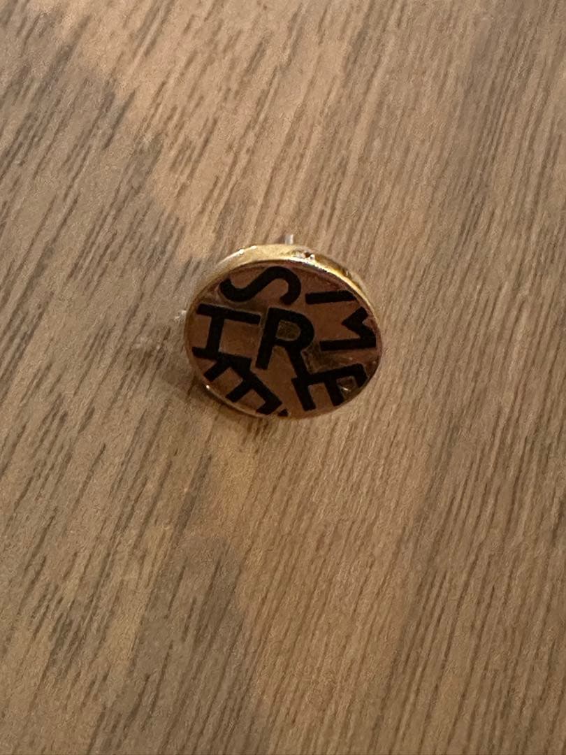 【希少】HERMES エルメス ロゴ ラウンド ピアス ゴールド丸型　片耳