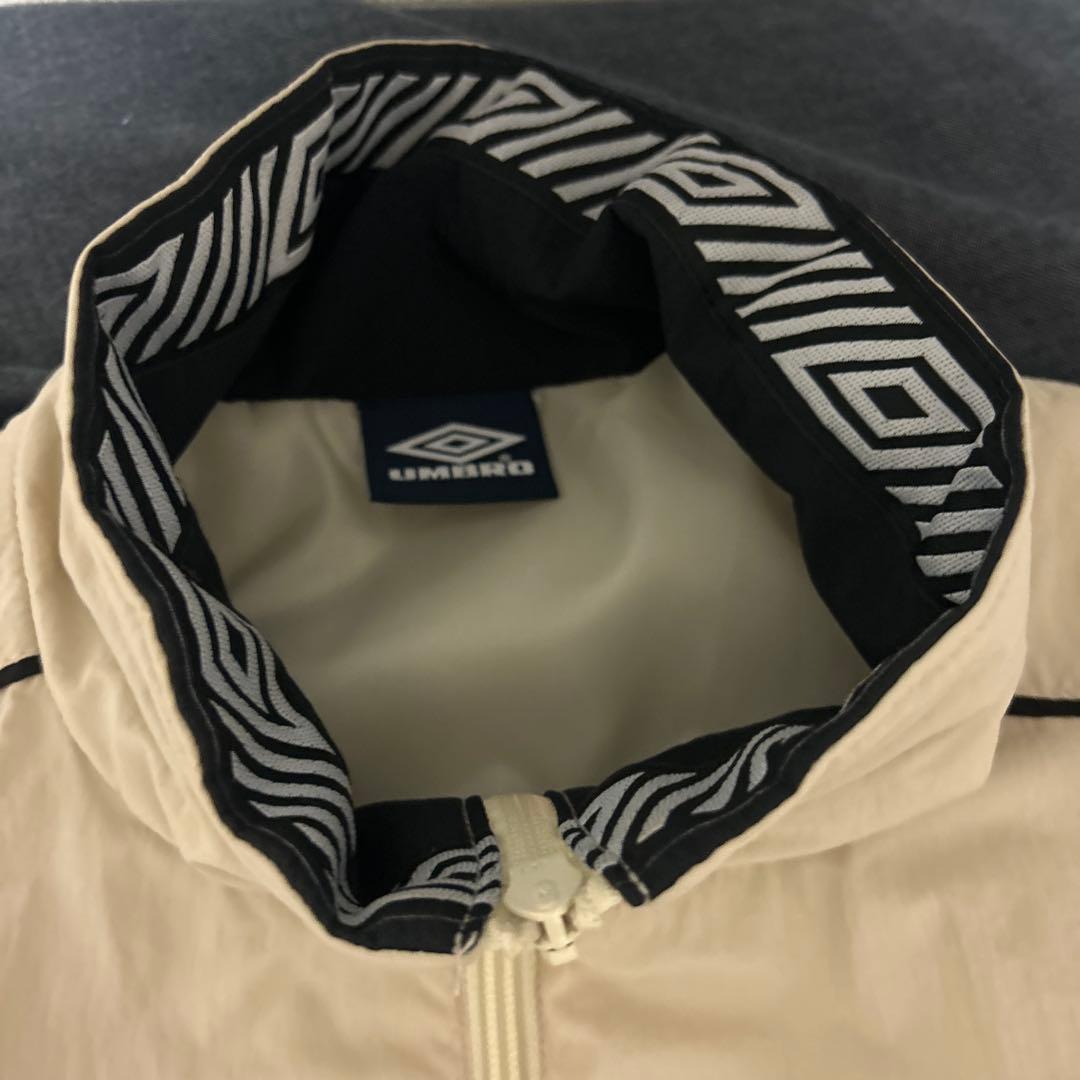 UMBRO ナイロンジャケット ベージュ