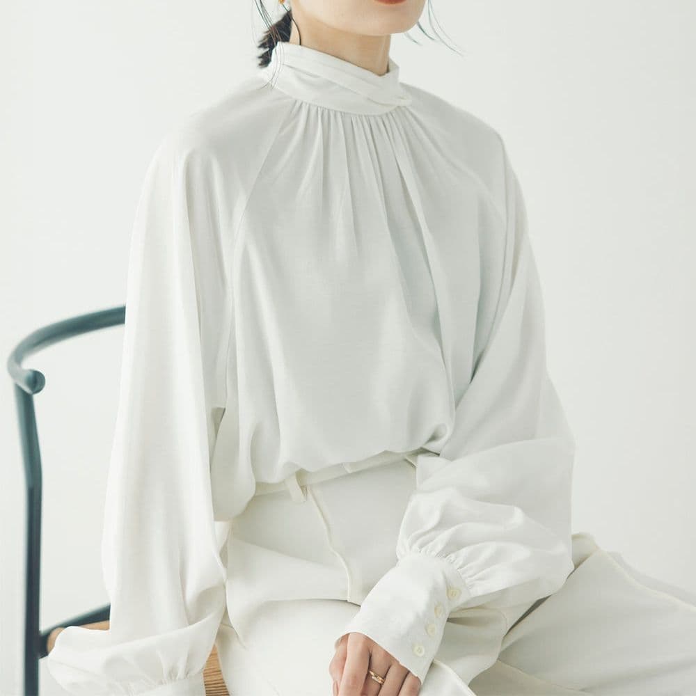 【新品】クロスネックボリュームブラウス ホワイト