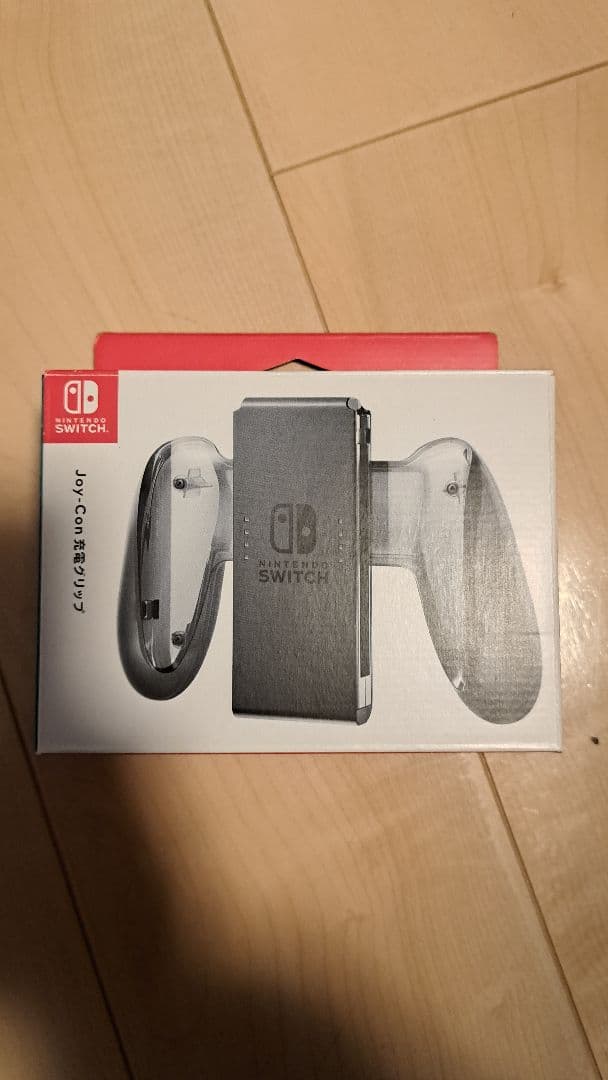 【中古】Nintendo Switch 本体 赤 Joy-Conマリカー8付き