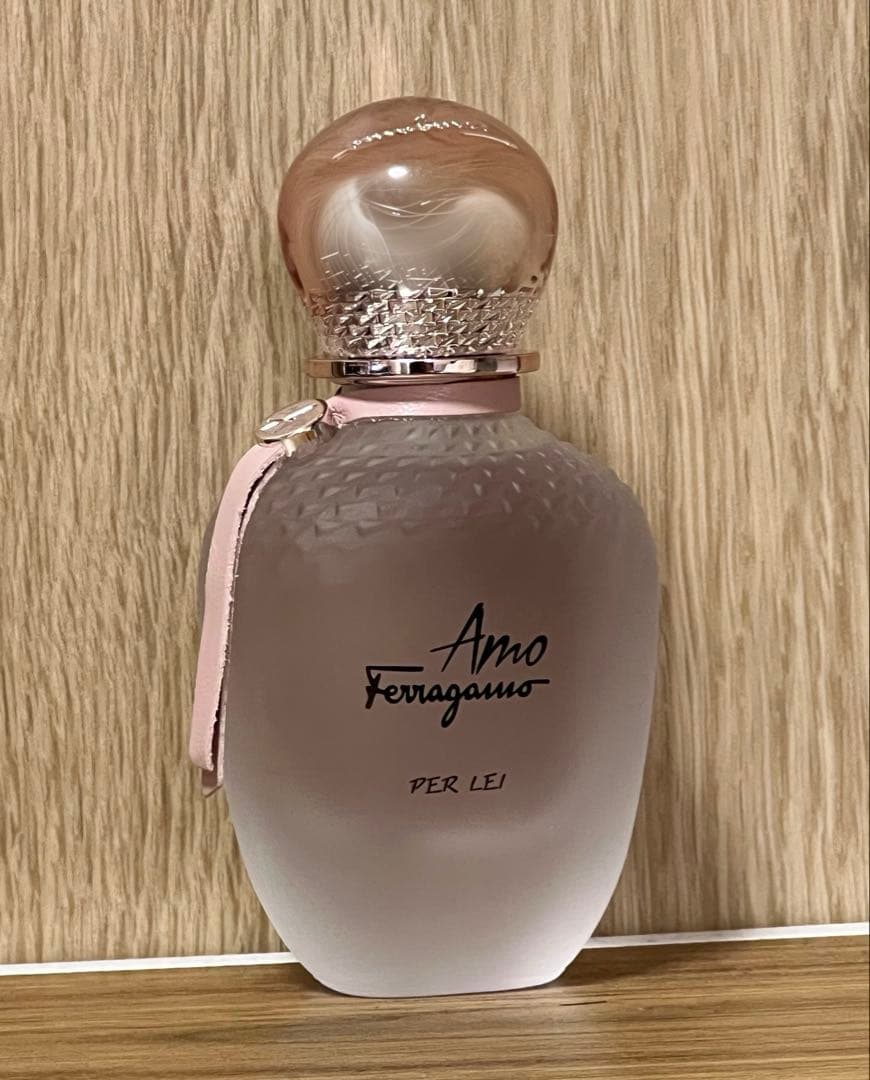 フェラガモアモ　パーレイ　香水　オーデパルファム