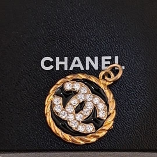 シャネル ネックレストップ ラインストーン ココマーク ゴールド美品