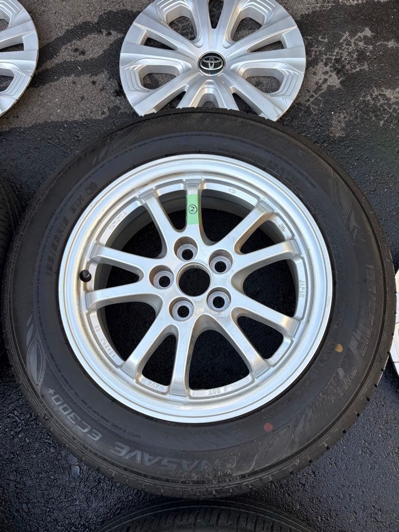 タイヤホイールセットプリウス純正195/65R15DUNLOP