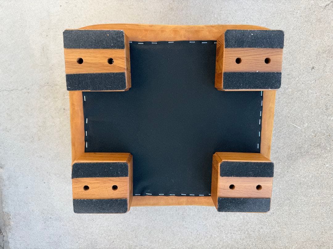 CRASH GATE オピアム オットマン/スツール