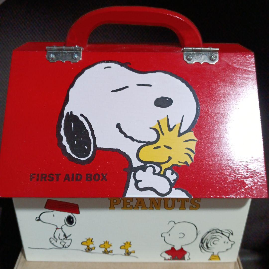 ビンテージ　スヌーピー救急箱
