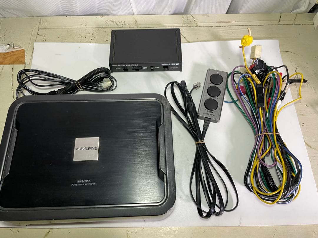 ALPINE SWE-1500 サブウーファー