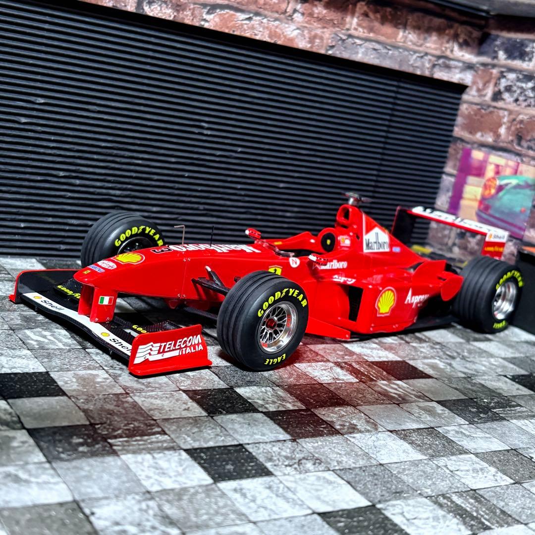 デカール加工品 1/18 GP replicas フェラーリ F300