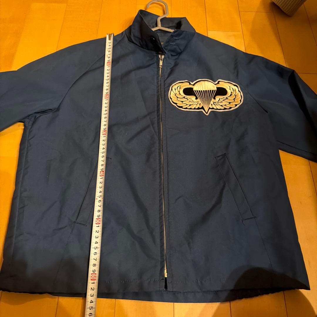 ネイビー ナイロンジャケット パラシュート刺繍
